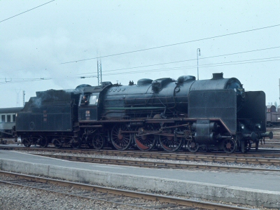 {short description of image}